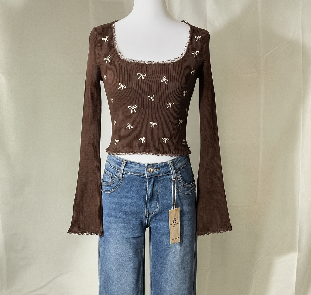 Braunes Stretch-Oberteil "Schleifi" mit Spitze |