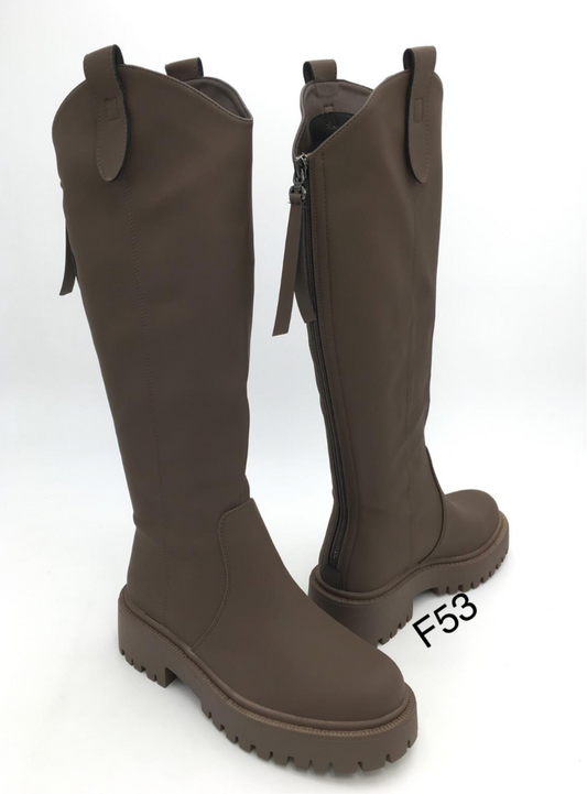 Stiefel „Mila“ – Braun, Mattleder