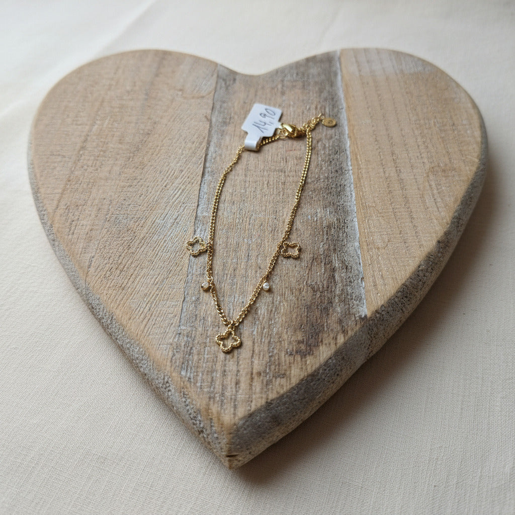 "Goldenes filigranes Armband mit Blüten"