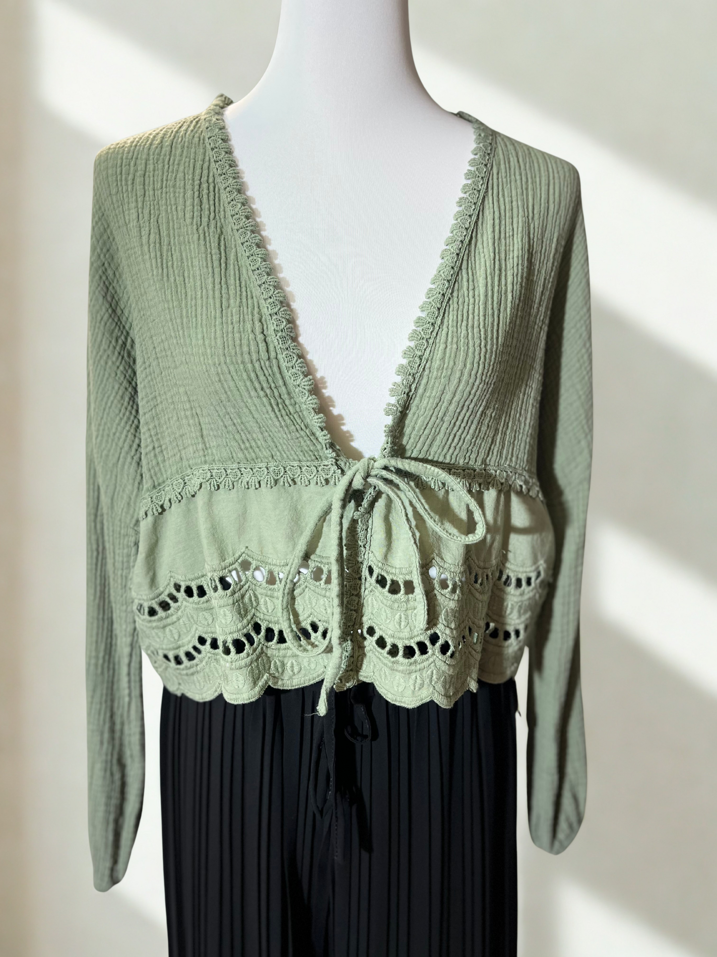 Musselin Bluse mit Lochstickerei