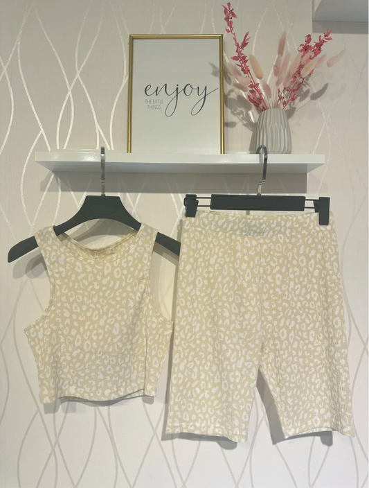 Leo Love Top