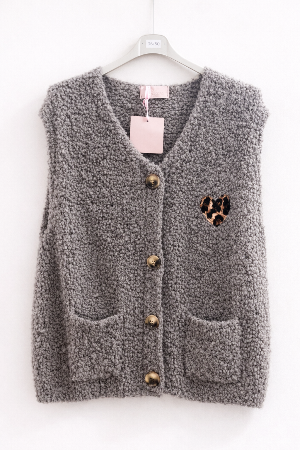 Boucle Weste "Zedia" mit Leo Patch in Taupe