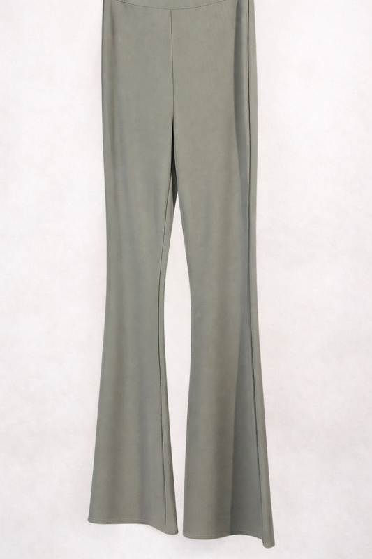 Leggins mit weitem Bein