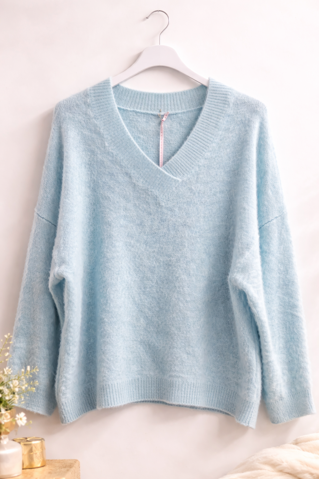 Wollpulli „Lizi“ mit V- Ausschnitt